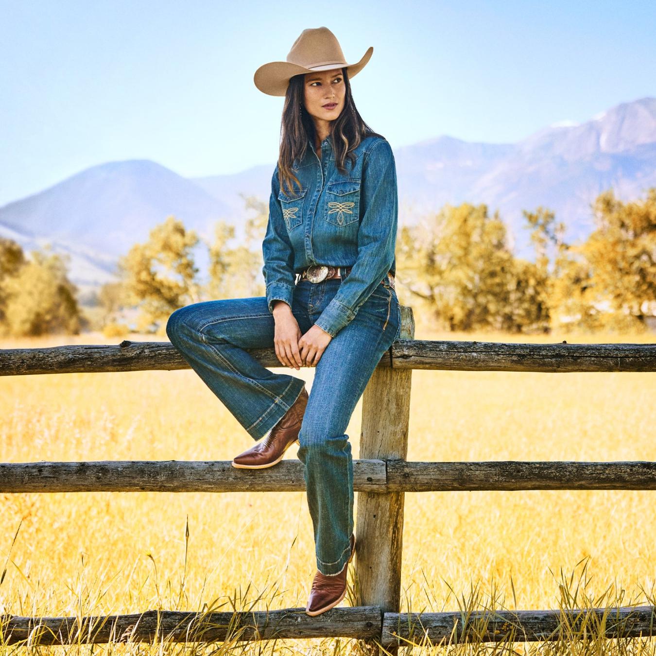 Women Denim Stetson 214 City Trouser Jeans In Medium Wash Blue