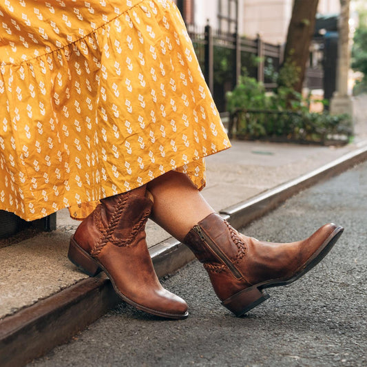 Women Shorties Stetson Pixie Boots Brown