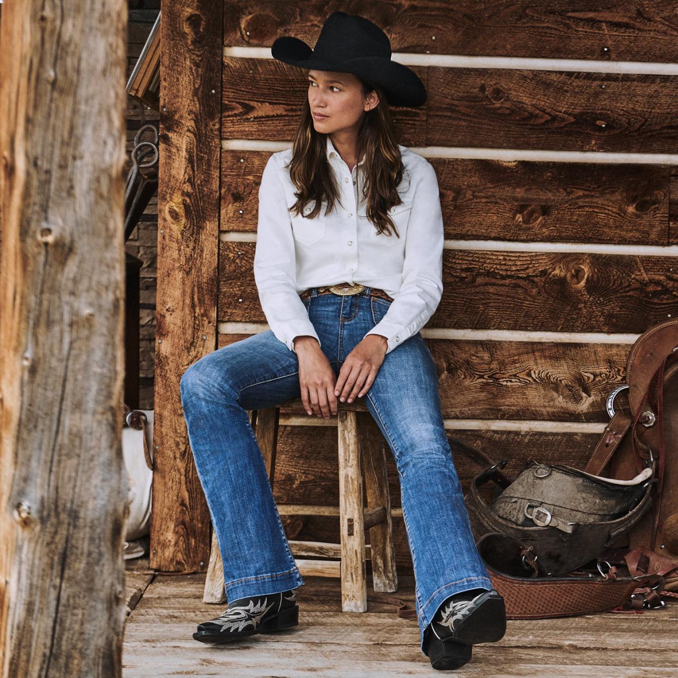 Women Western Stetson Tina Black & White Flame Embroidered Cowboy Boot Black